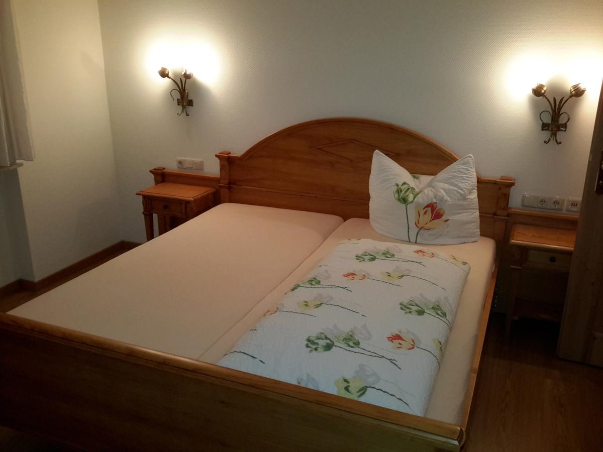 Hotel Gruner Hahn Schippach  Pokój zdjęcie